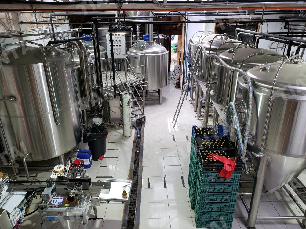 15BBL Craft Beer Brewery Equipment Being Installed in C